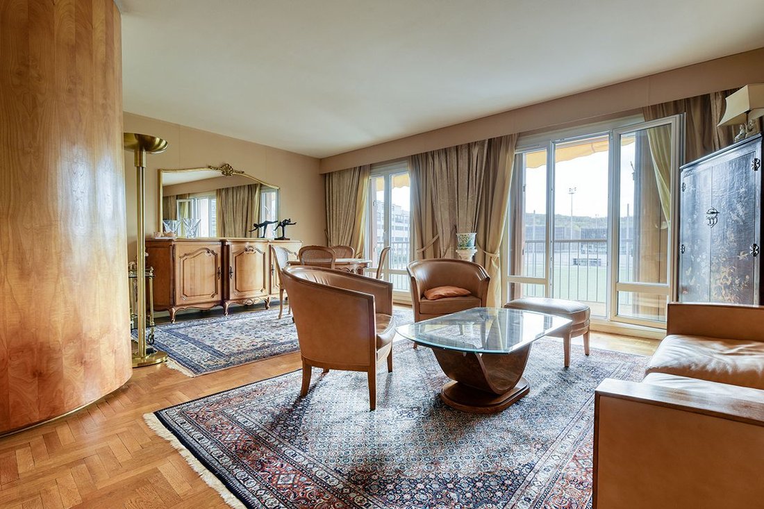 Apartment in Reine-Mairie, Boulogne-Billancourt, France 1 - 16074203