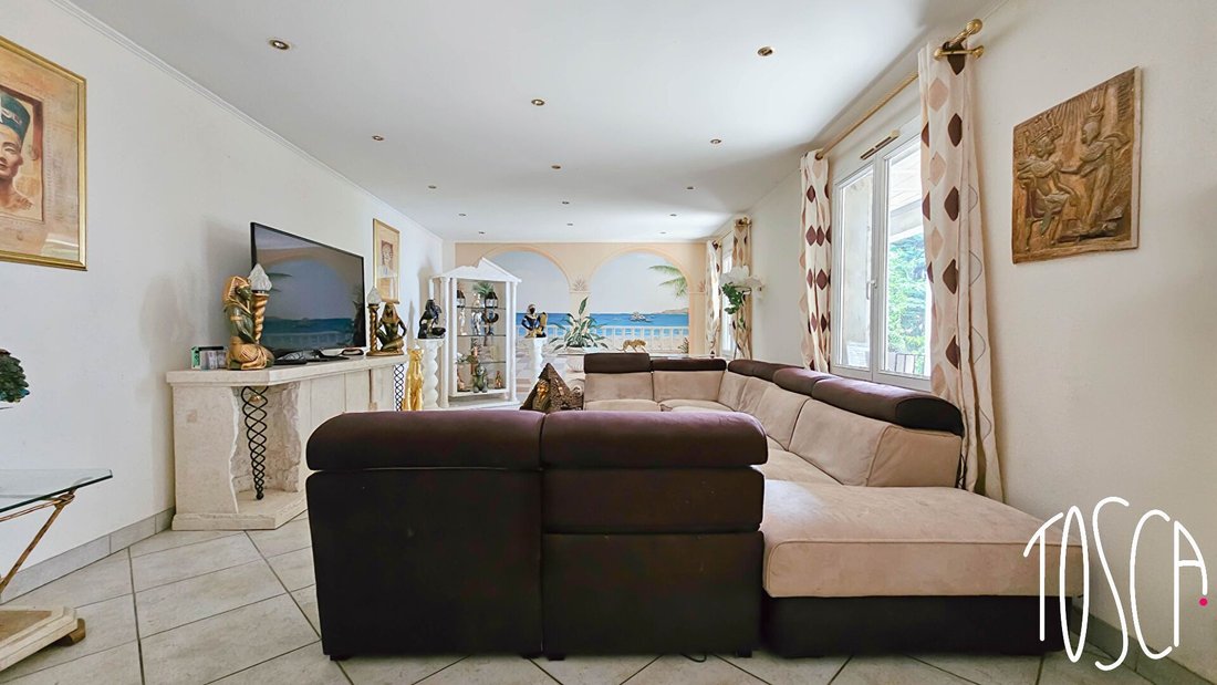 House in Vitry-sur-Seine, Ile-de-France, France 4 - 16079529