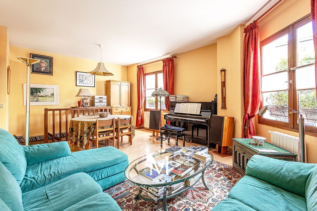 Apartment in Montrouge, Ile-de-France, France 3 - 17929765