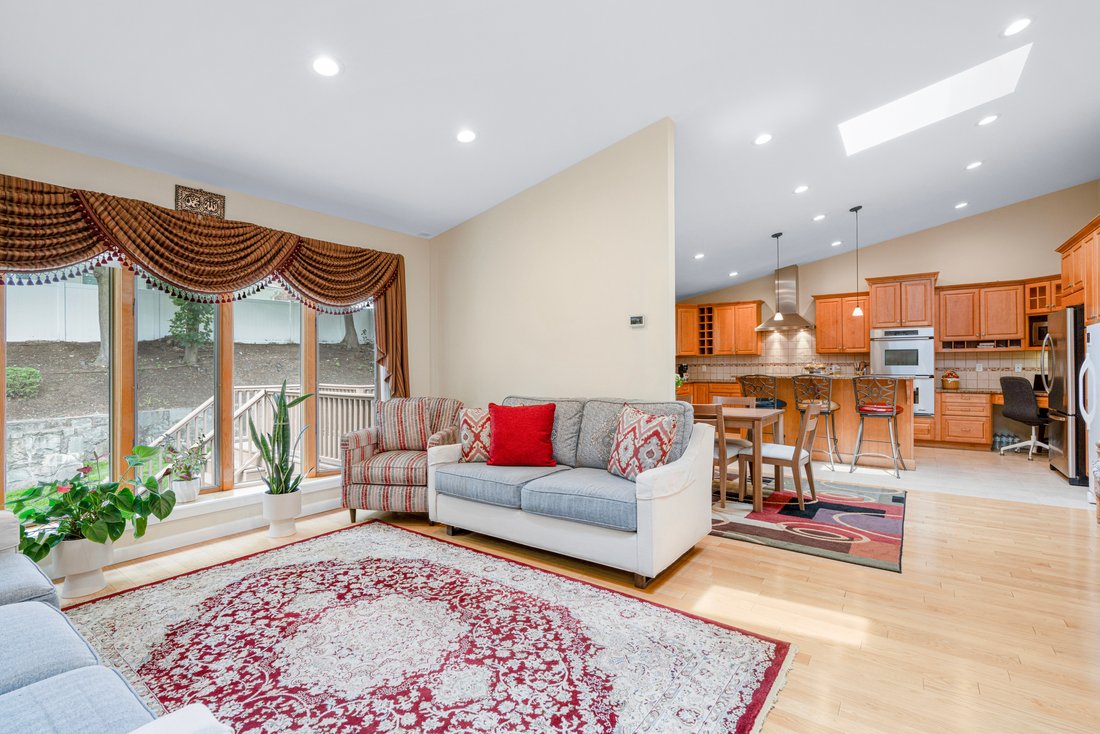 House in White Plains, New York, United States 4 - 17929866