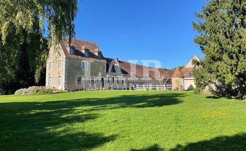 House in Centre Ville Sud, Nogent-le-Rotrou, France 1