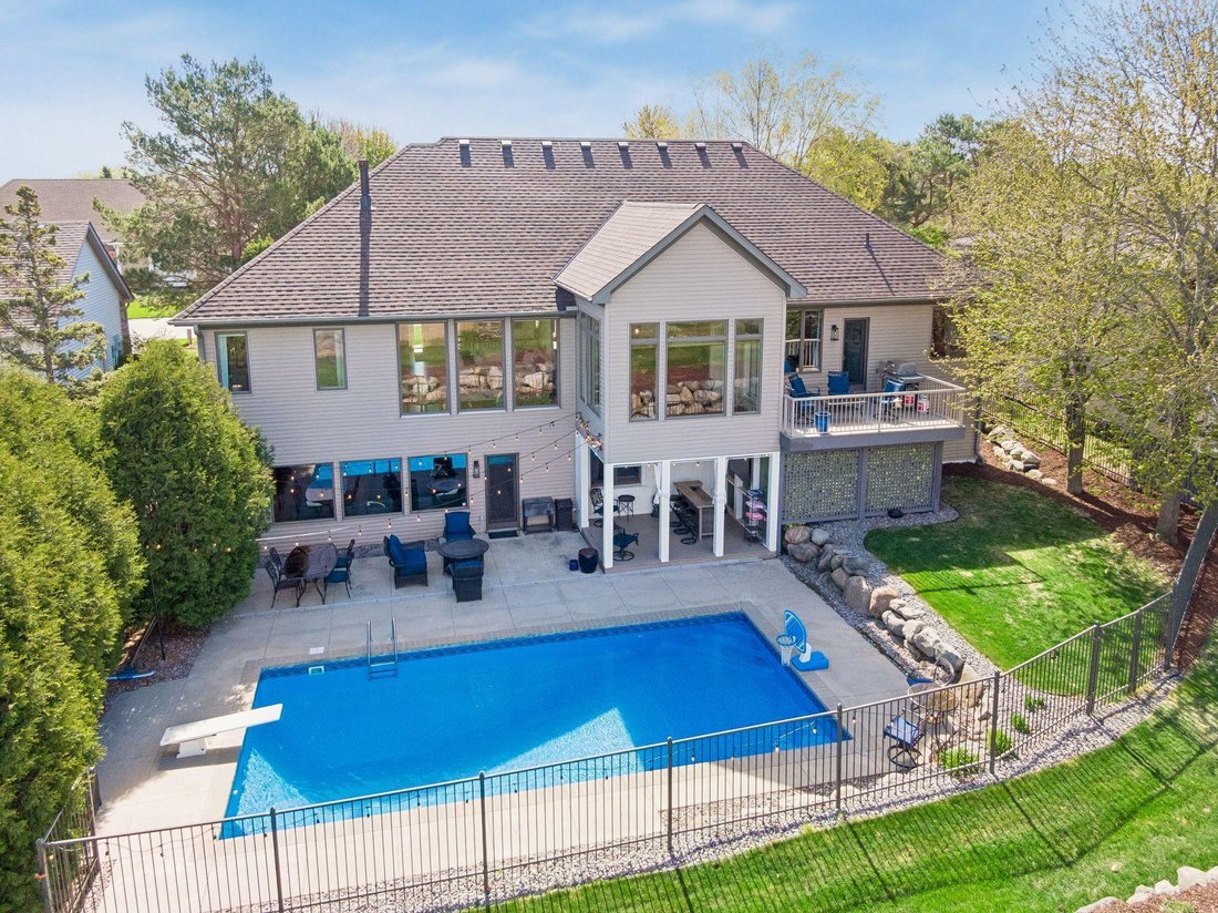 House in Chaska, Minnesota, United States 1 - 17929828