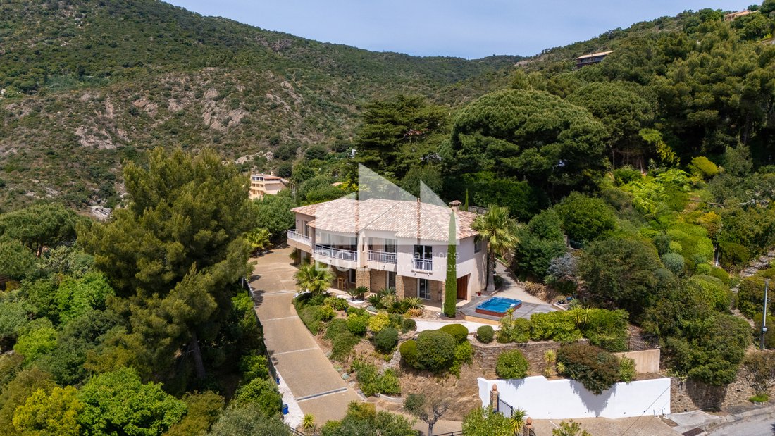 House in Le Lavandou, Provence-Alpes-Côte d'Azur, France 1 - 17929471