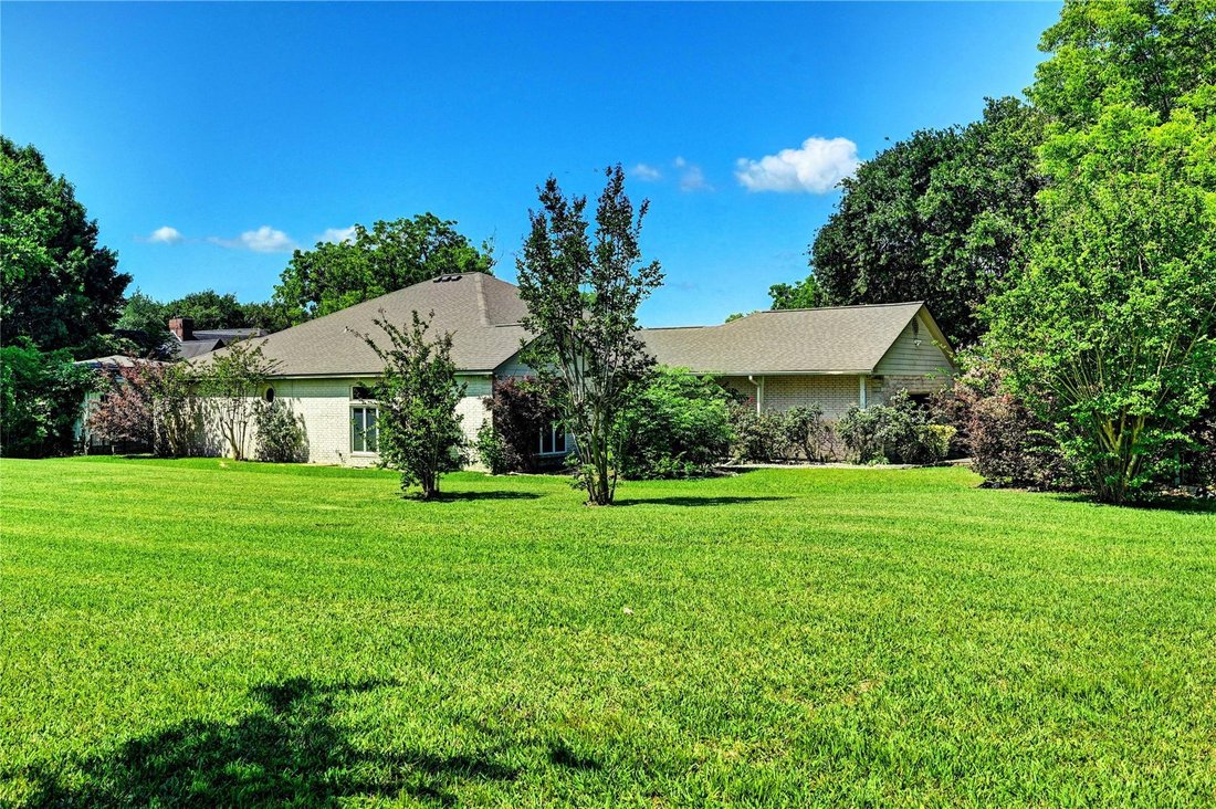House in Willis, Texas, United States 2 - 17932457