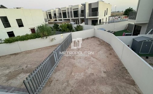 Townhouse in Damac Hills 2, Dubai, United Arab Emirates 1