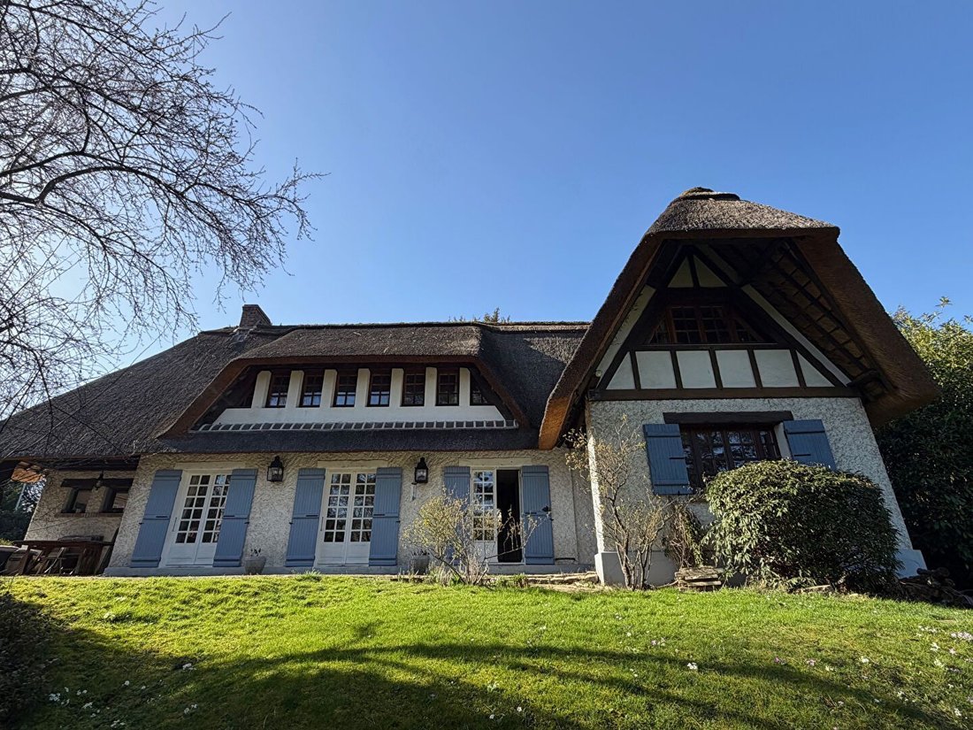 House in Gressets-Centre-Garenne-Bechevet, La Celle-Saint-Cloud, France 1 - 17486978