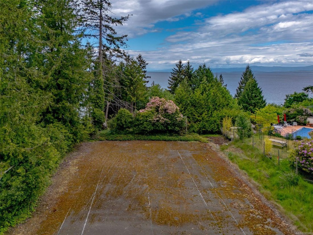 Land in Qualicum Beach, British Columbia, Canada 5 - 17934690