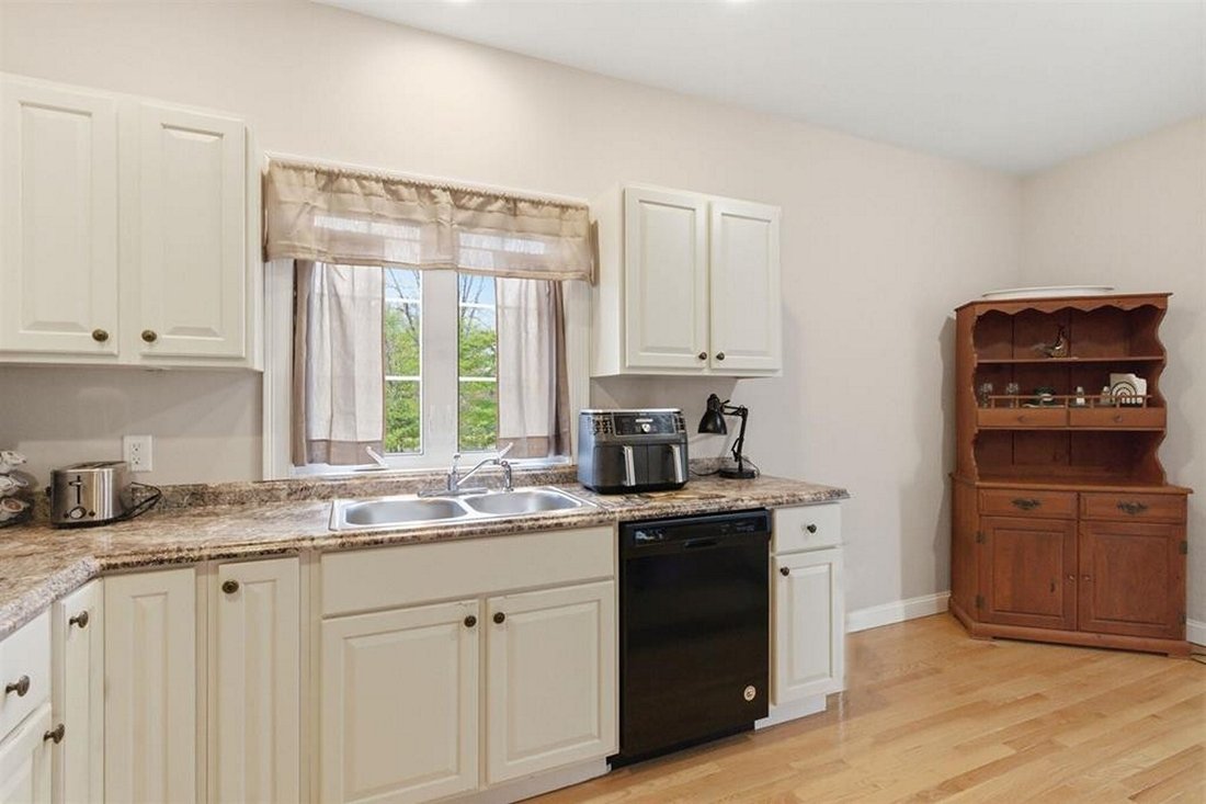House in Laconia, New Hampshire, United States 5 - 17930906
