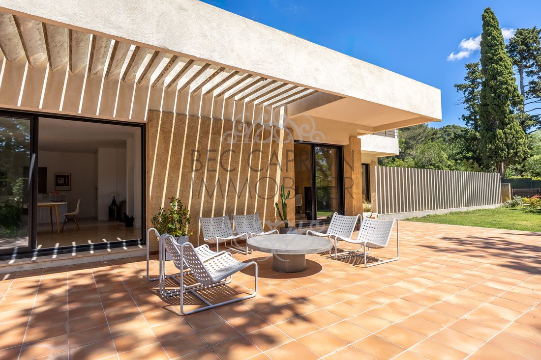 Villa in Granettes-Jauberte-Sainte Anne, Aix-en-Provence, France 1 - 16629938