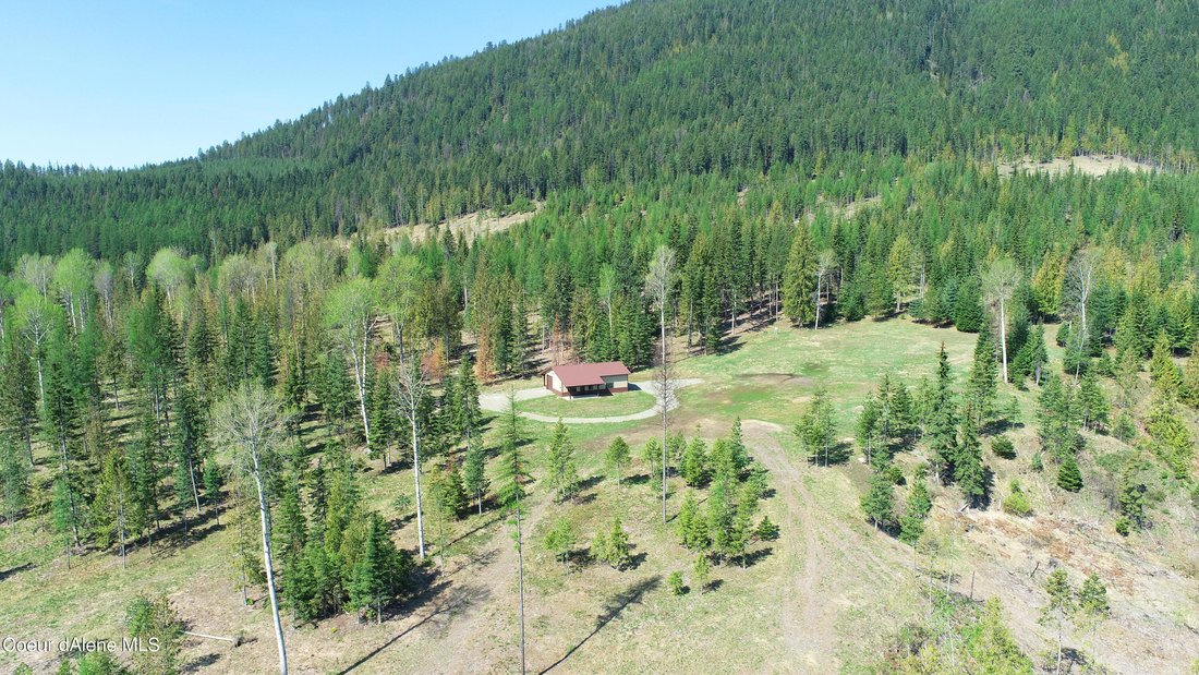 House in Bonners Ferry, Idaho, United States 1 - 17932557
