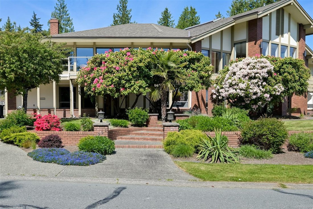 House in North Saanich, British Columbia, Canada 4 - 17934658