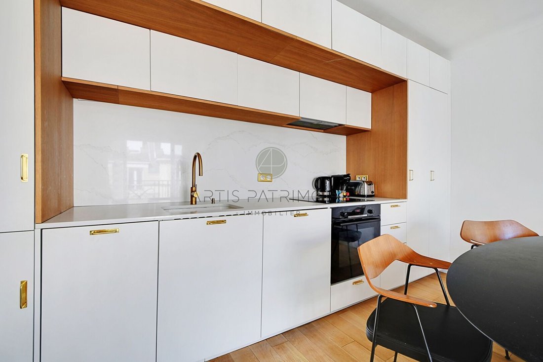 Apartment in Pereire-Malesherbes, Paris 17e Arrondissement, Paris 4 - 16141475