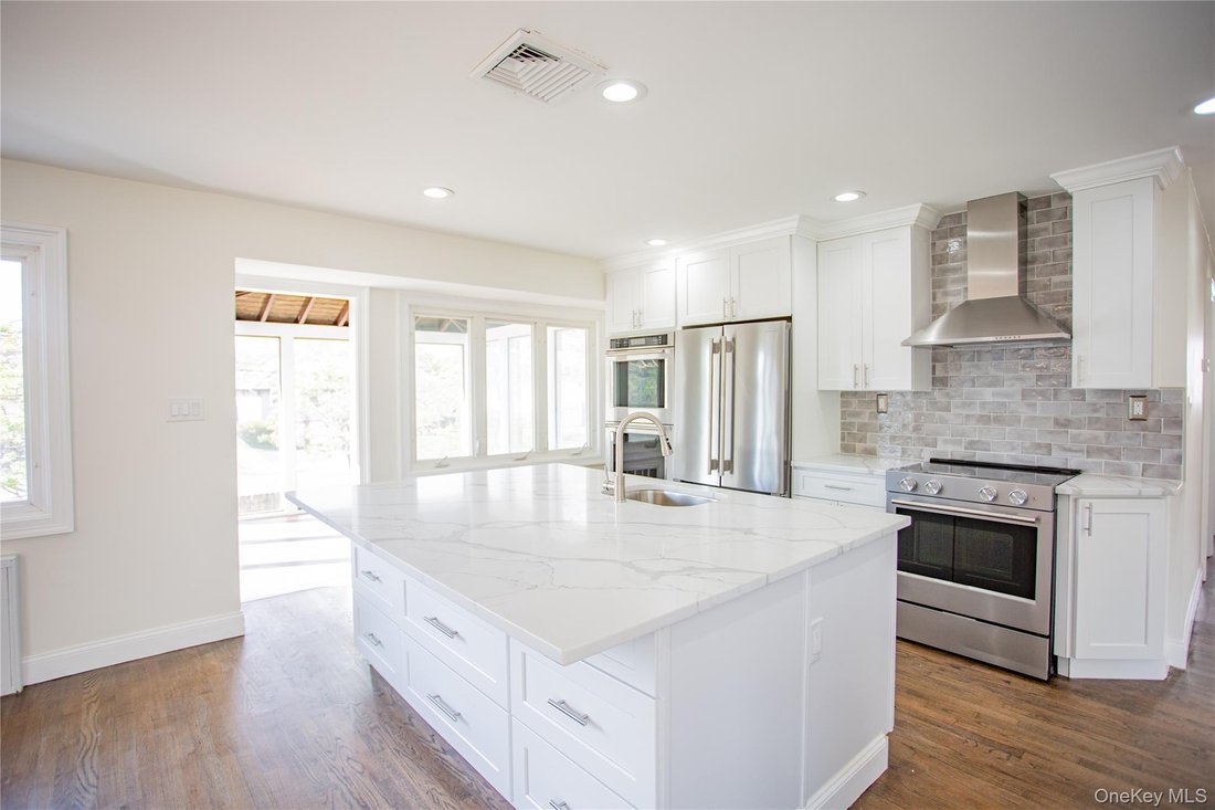 House in Woodmere, New York, United States 3 - 17932166