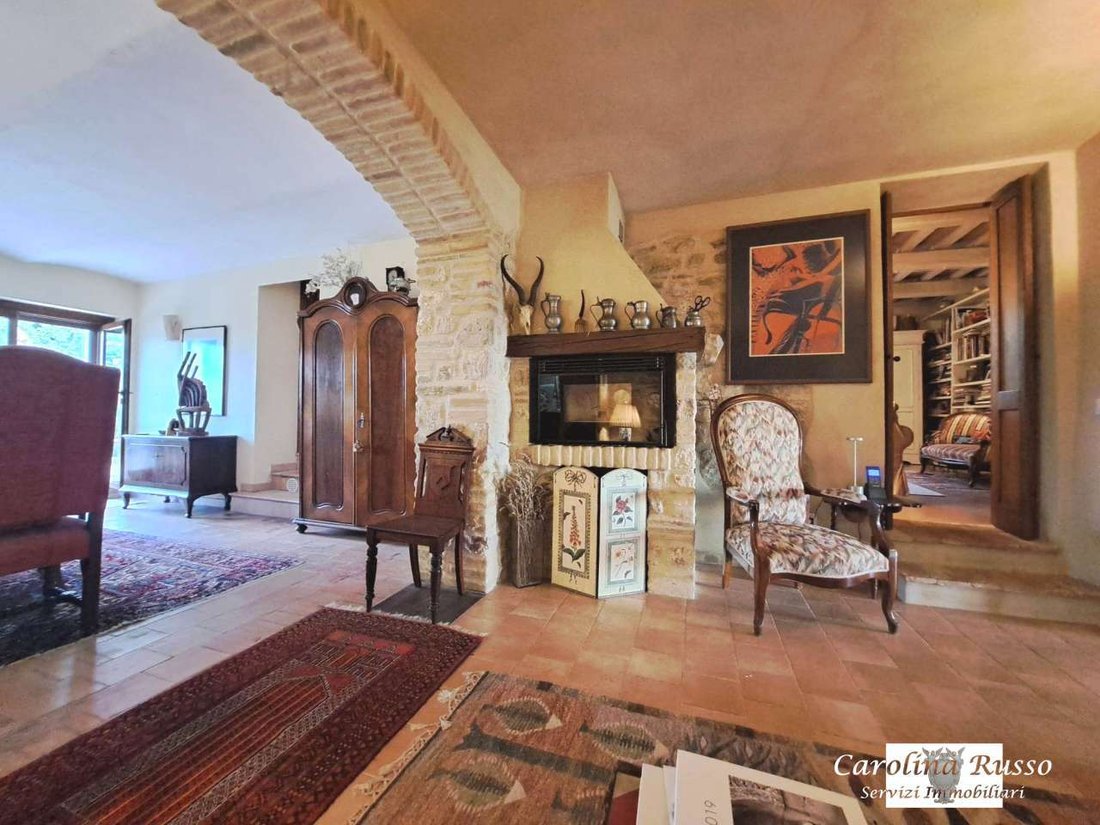 Country House in Gualdo Cattaneo, Umbria, Italy 5 - 16623894