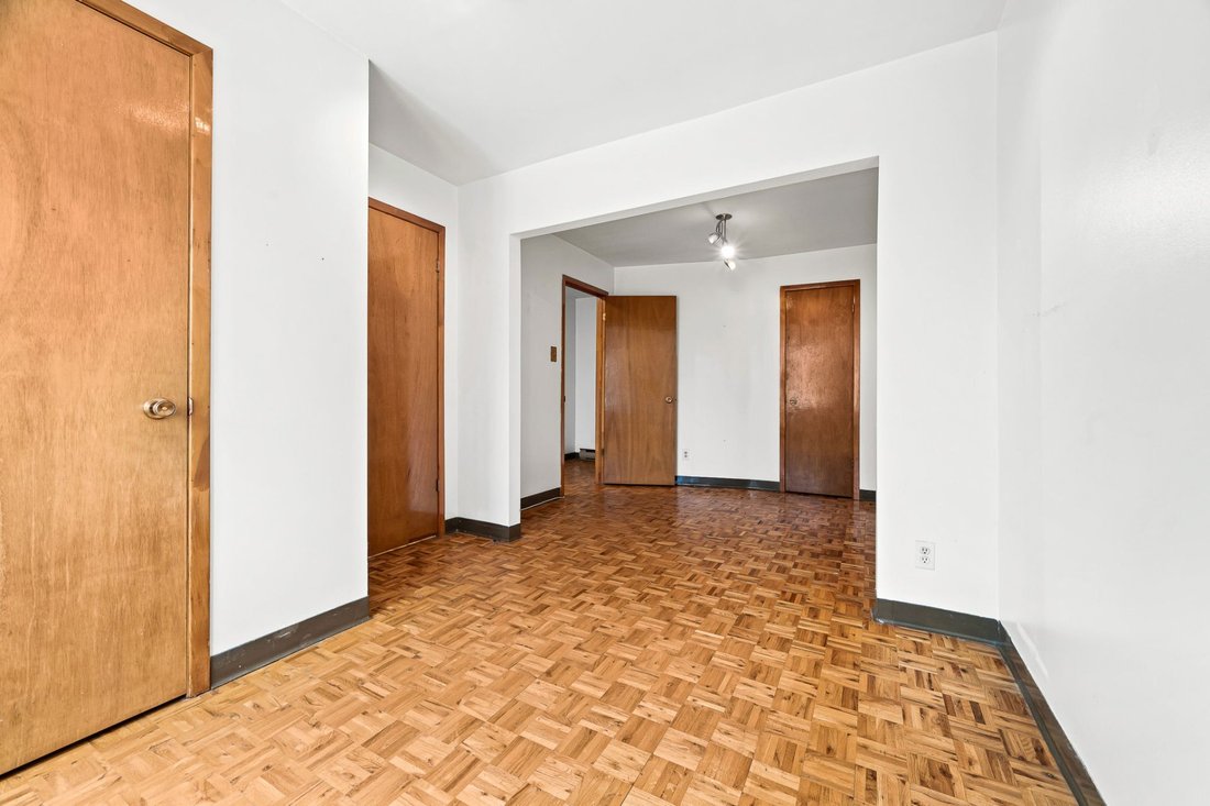 Apartment in Montréal, Quebec, Canada 4 - 17930265