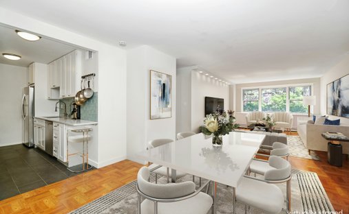 House in New York, New York, United States 1