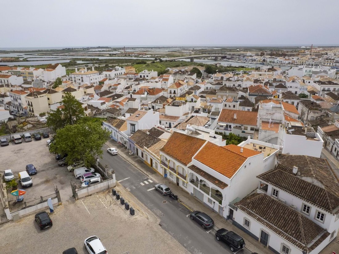 Townhouse in Tavira (Santa Maria e Santiago), Algarve, Portugal 1 - 15737697