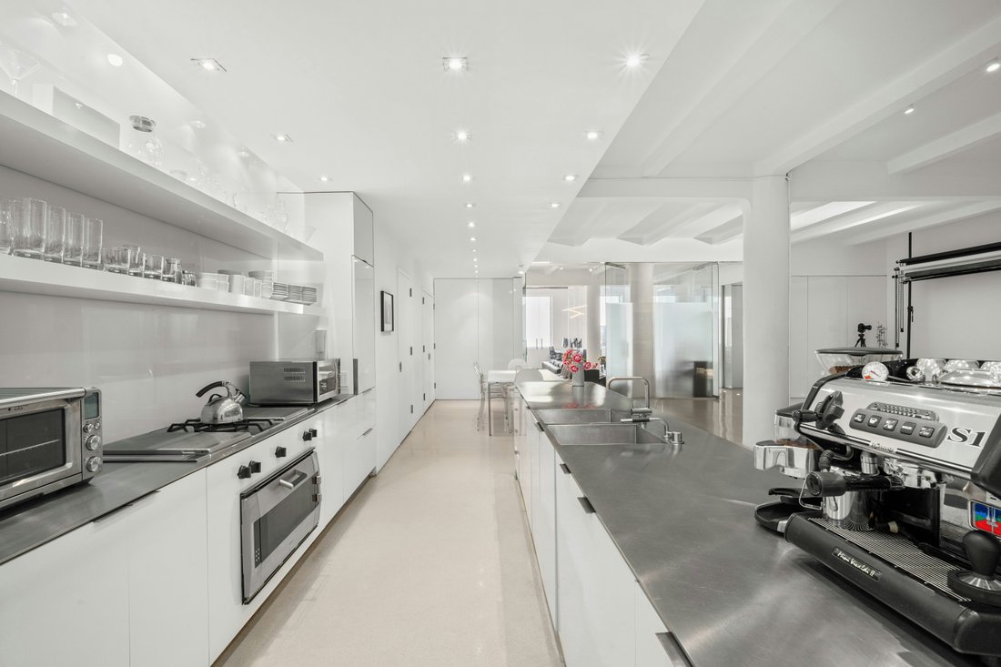 Condo in New York, New York, United States 5 - 17847570