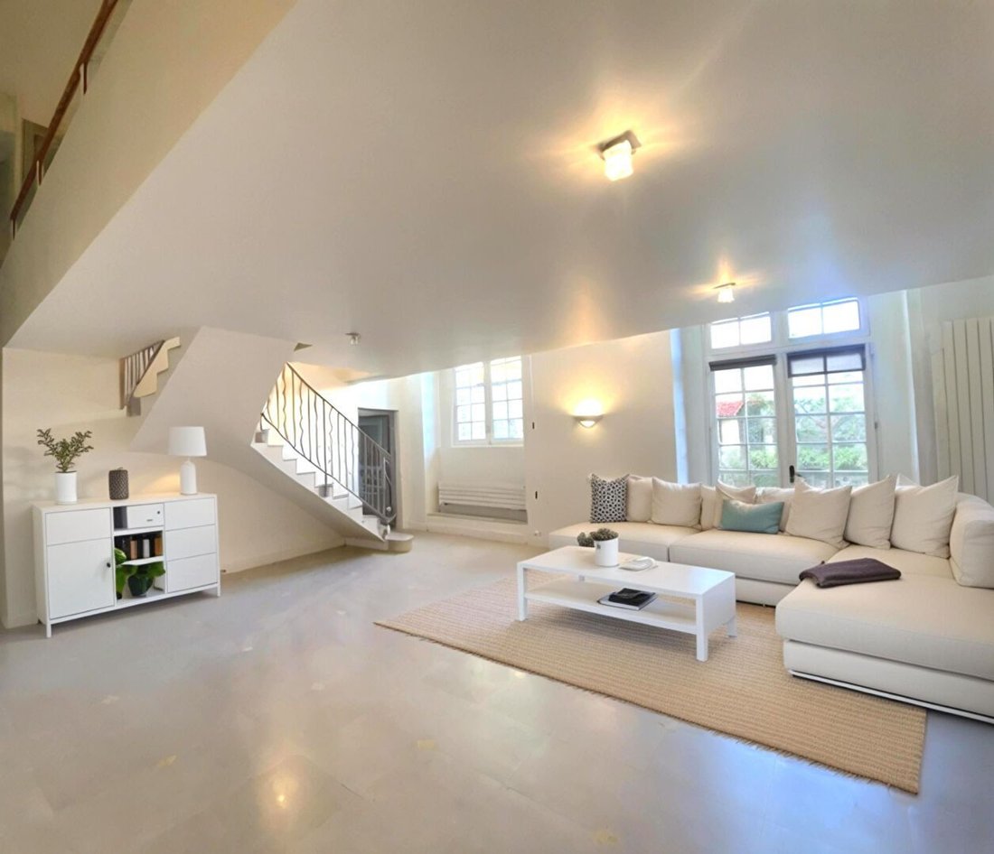 Apartment in Fontainebleau, Ile-de-France, France 1 - 16079268