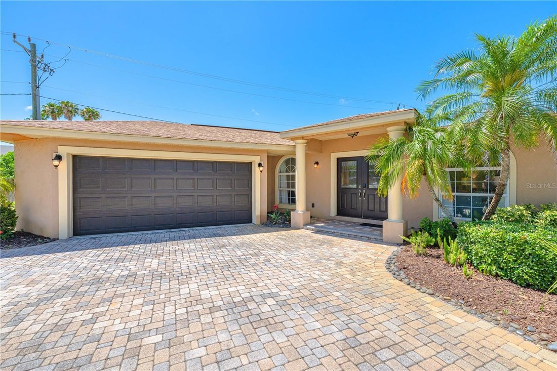 House in Sarasota, Florida, United States 3 - 17928946