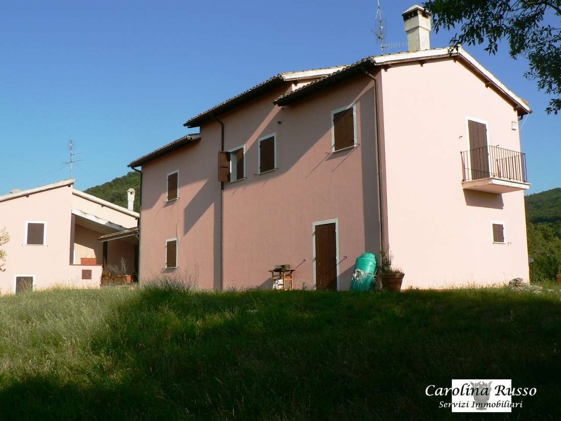 Villa in Spoleto, Umbria, Italy 2 - 16623818