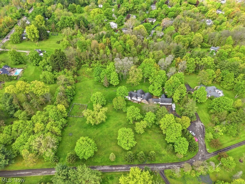 House in Novelty, Ohio, United States 5 - 17932762