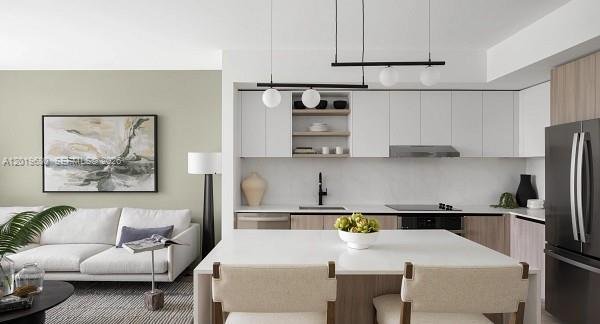 Miami Beach, Florida, United States 2 - 17939695