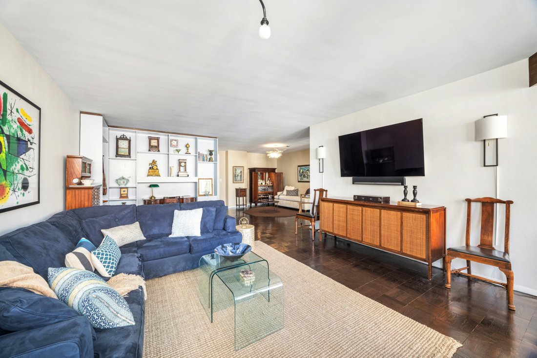 Co Op in New York, New York, United States 2 - 17557431