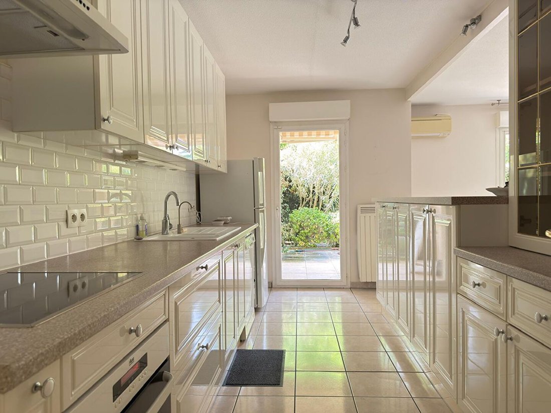 Apartment in Jean Moulin, Le Bouscat, France 2 - 17782129