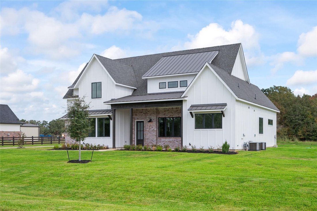 House in Montgomery, Texas, United States 4 - 17935008