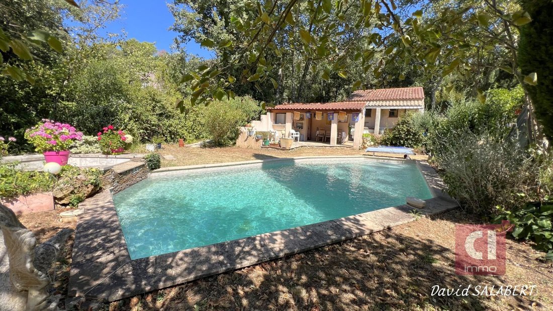 Villa in Neoules, Provence-Alpes-Côte d'Azur, France 1 - 15664135