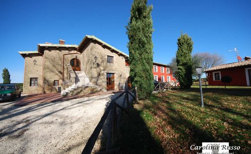Casa di campagna a Pitigliano, Toscana, Italia 1