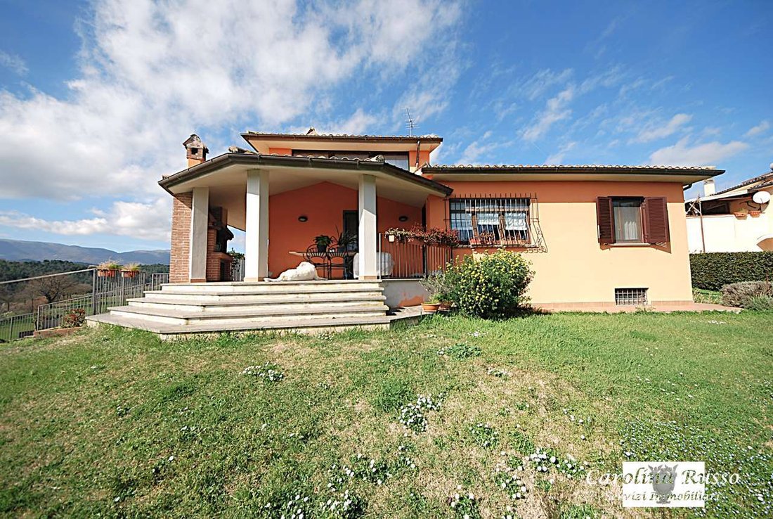 Villa in Castel Ritaldi, Umbria, Italy 2 - 17296439