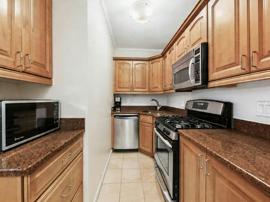 Co Op in New York, New York, United States 2 - 17771382