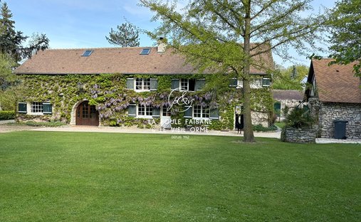 Casa en Bréval, Isla de Francia, Francia 1