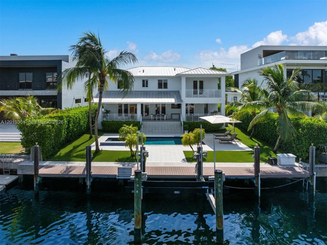 House in North Miami Beach, Florida, United States 1 - 17933156