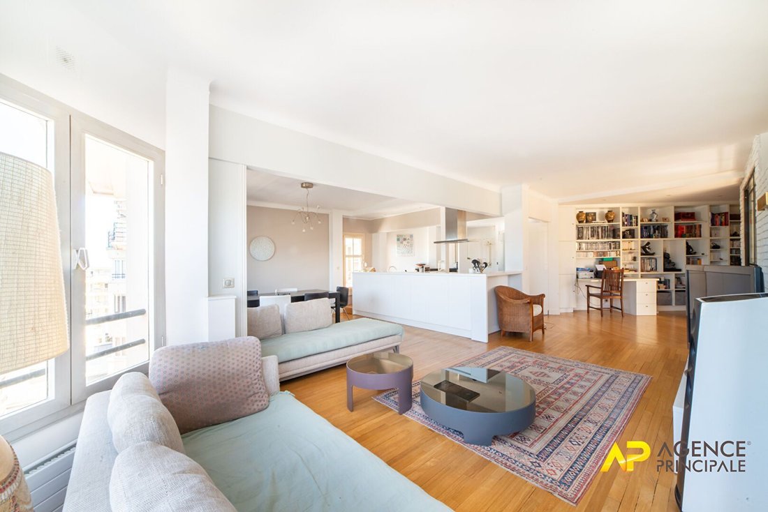 Apartment in Souvenir Français, La Garenne-Colombes, France 2 - 17764577
