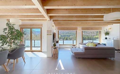 Chalet in Mijoux, Auvergne-Rhone-Alpen, Frankreich 1
