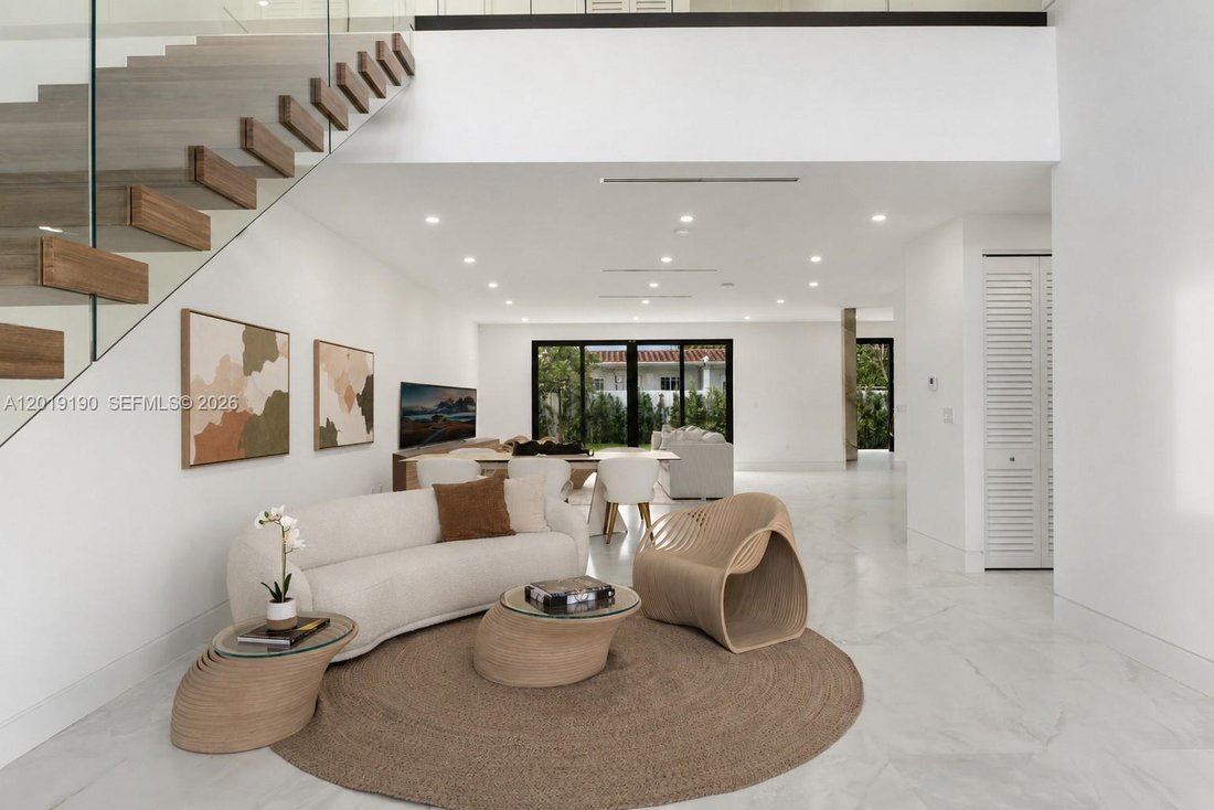 House in Miami, Florida, United States 3 - 17933126