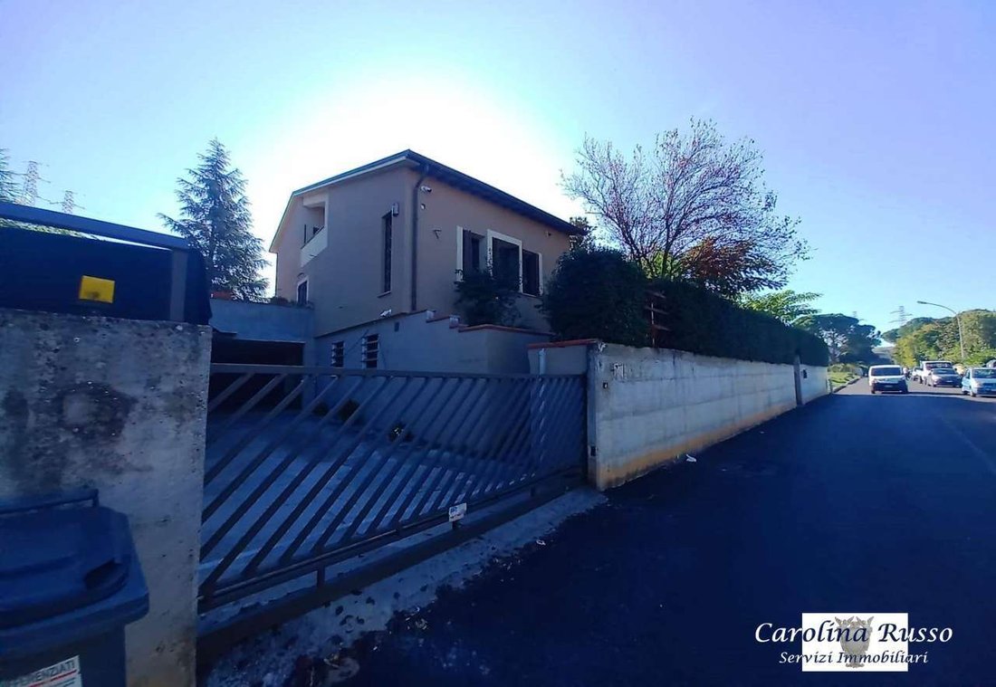 Villa in Assisi, Umbria, Italy 2 - 16623834