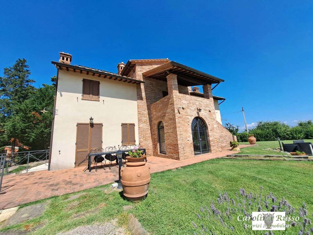 Country House in Lake Trasimeno, Umbria, Italy 1 - 16622958