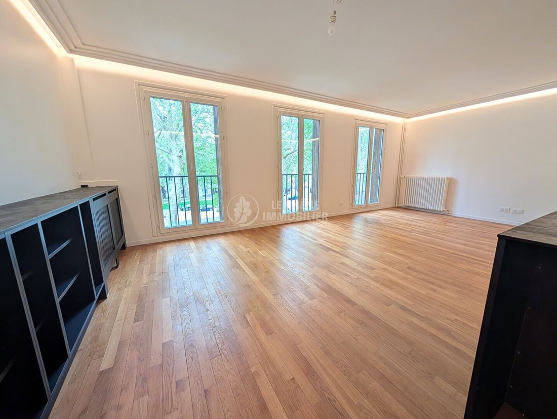 Apartment in Domaine National du Château, Versailles, France 2 - 17865488
