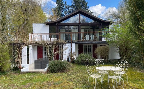 House in Médan, Ile-de-France, France 1