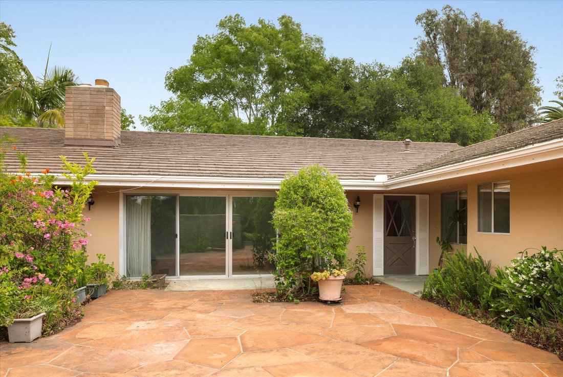 Condo in Santa Barbara, California, United States 4 - 17932565