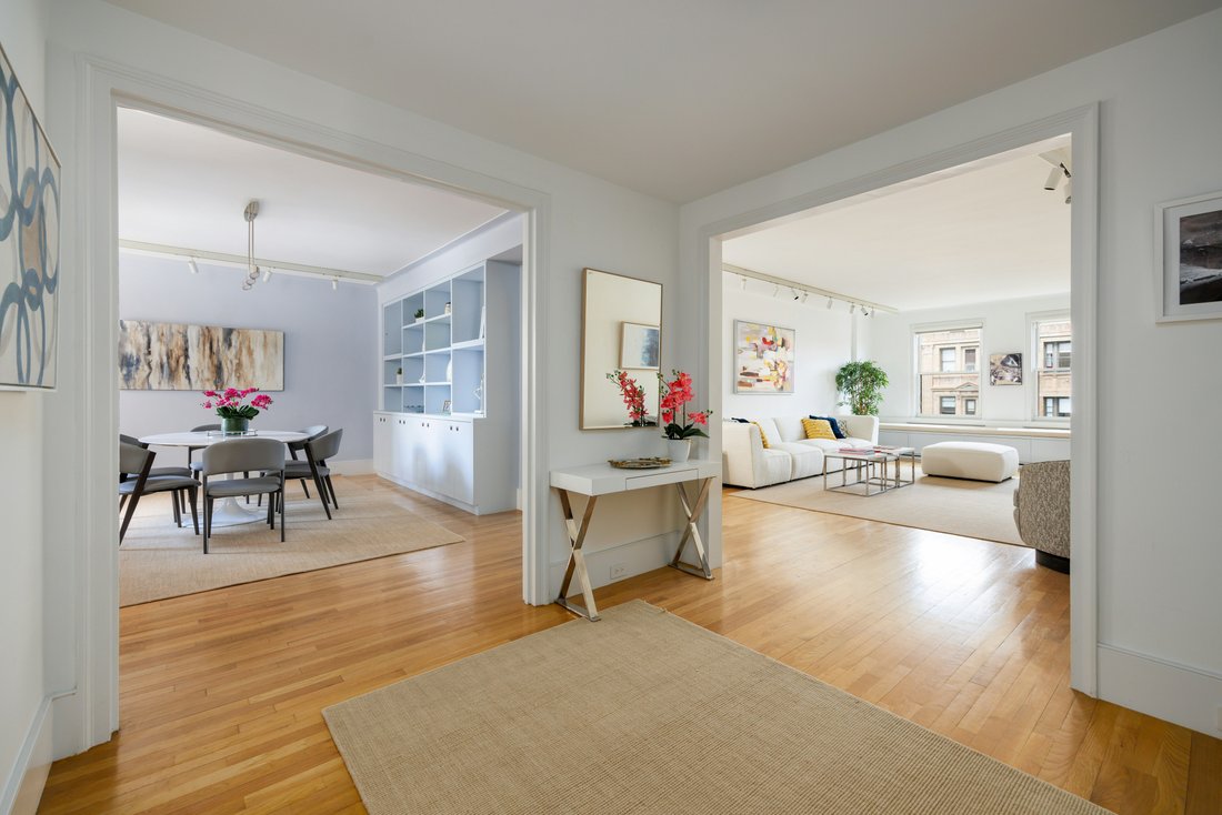 Co Op in New York, New York, United States 3 - 17650259