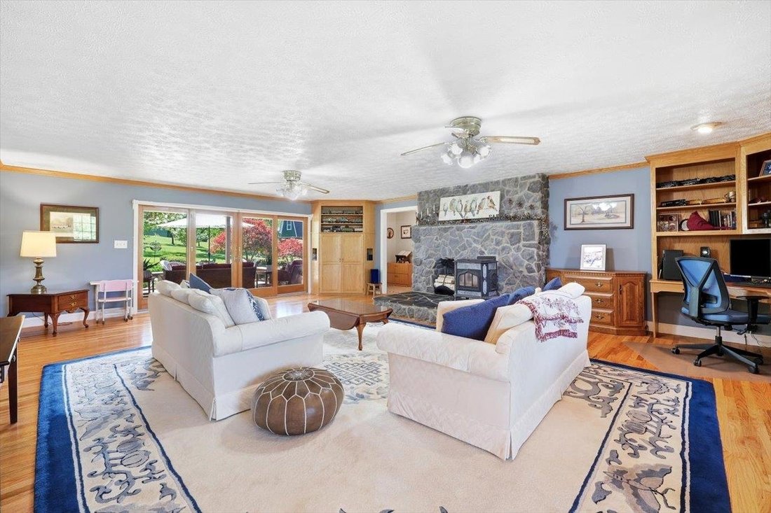House in Fishersville, Virginia, United States 4 - 17945526