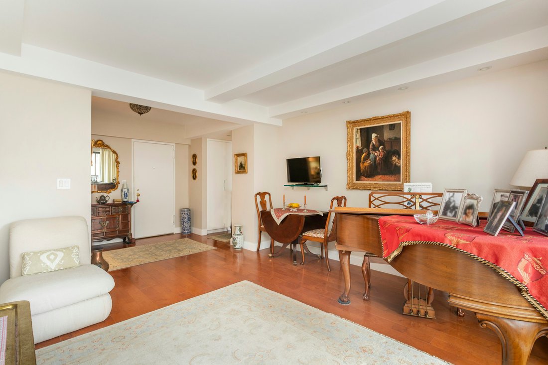 Co Op in New York, New York, United States 3 - 17933344
