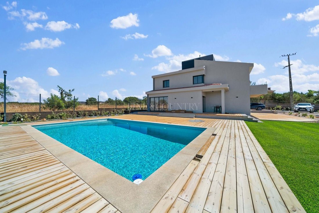 House in Quarteira, Algarve, Portugal 1 - 15738389