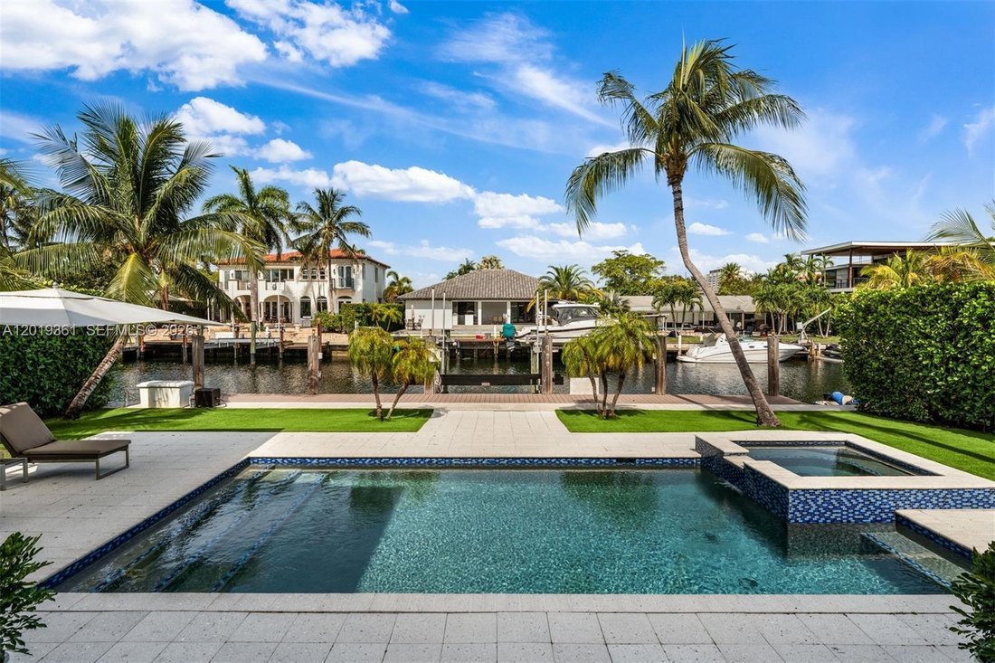 House in North Miami Beach, Florida, United States 2 - 17933156