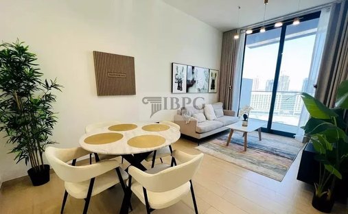 Apartment in JVC / Jumeirah Village Circle, Dubai, United Arab Emirates 1